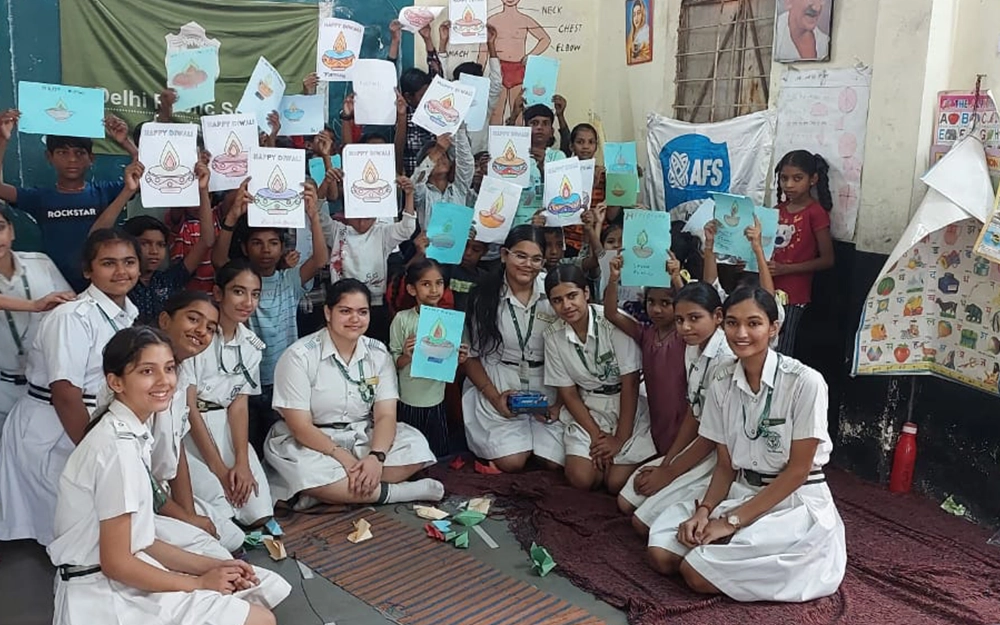 Theme Each One Teach One 03