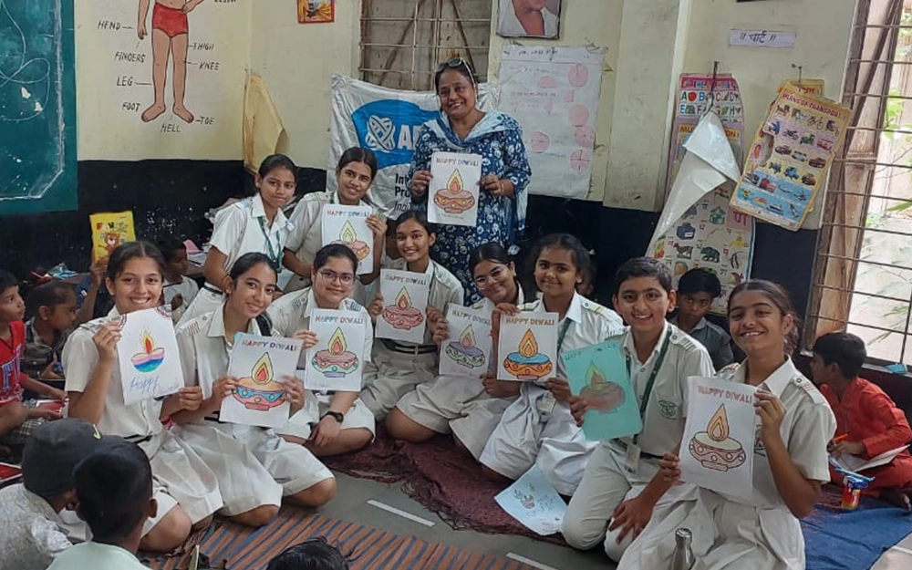 Theme Each One Teach One 09