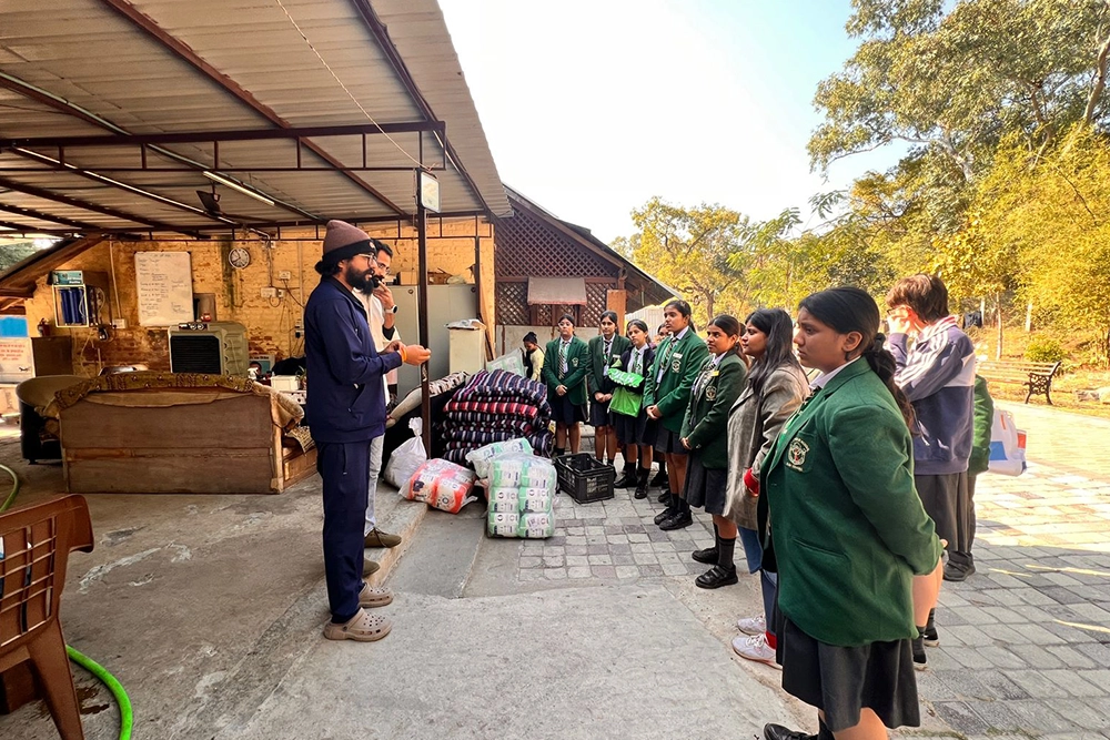 Ek Muthi Anaj A Handful of Hope, A Heartful of Humanity 01