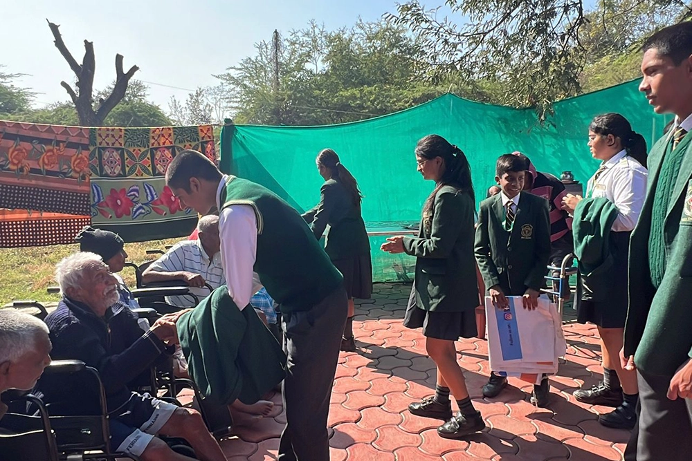 Ek Muthi Anaj A Handful of Hope, A Heartful of Humanity 04